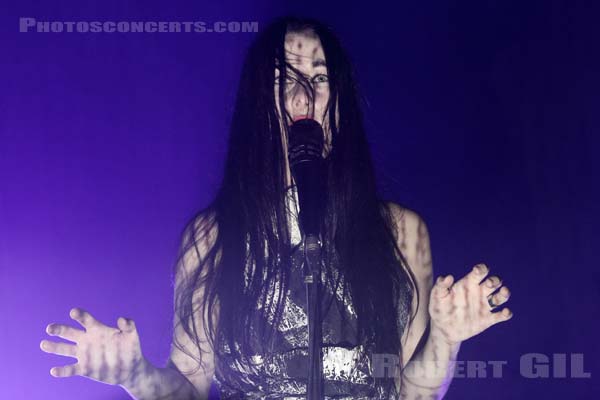 ZOLA JESUS - 2017-11-08 - PARIS - Point Ephemere - 